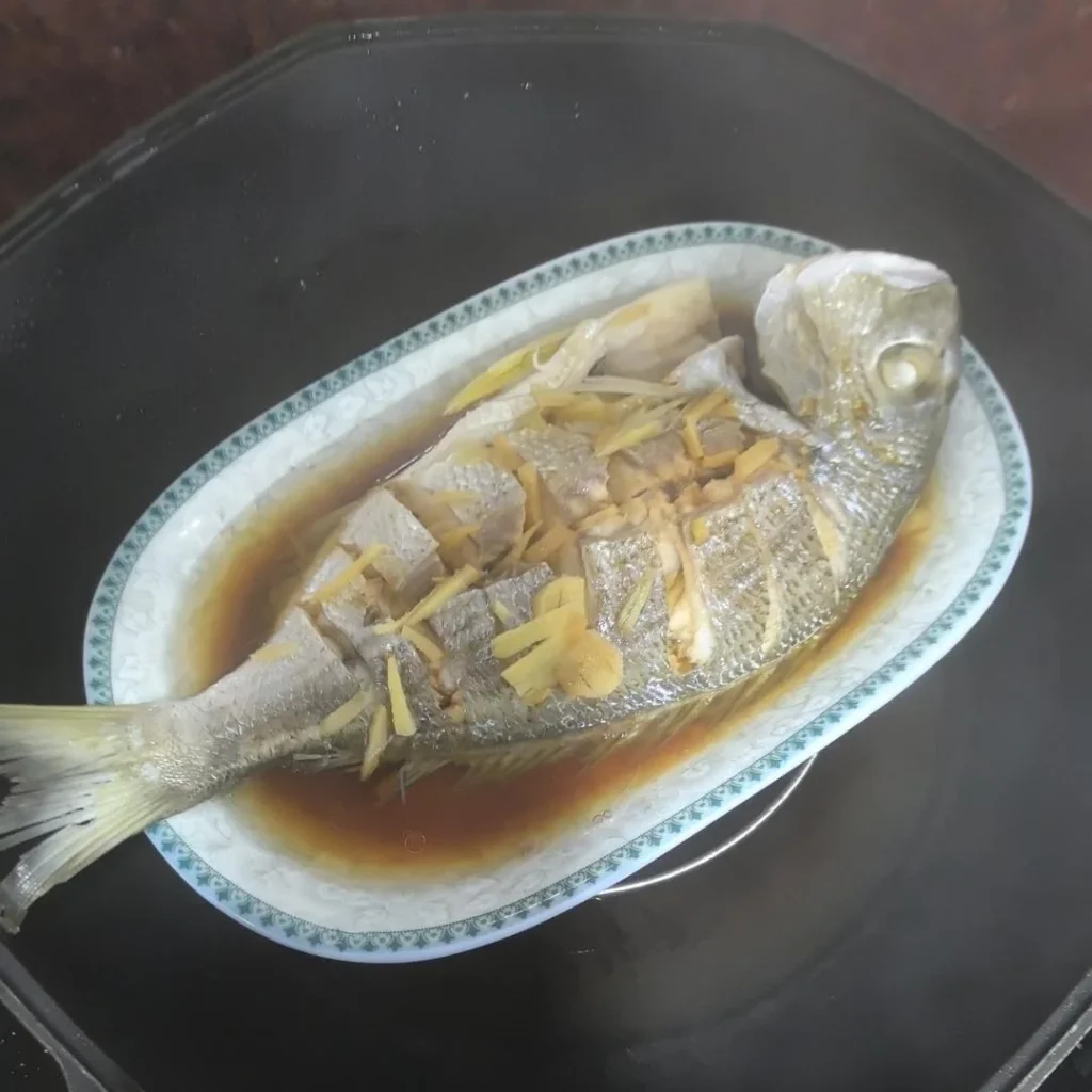 Home-Style Steamed Fish
