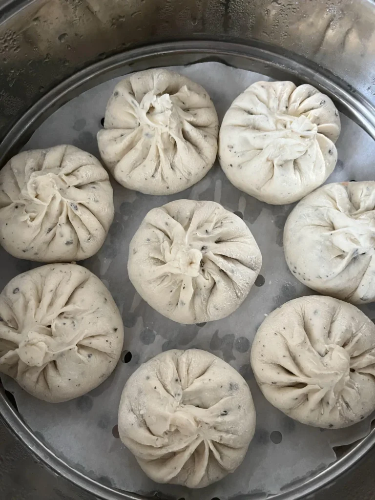 Lazy Sesame Pork and Mushroom Vegetable Buns