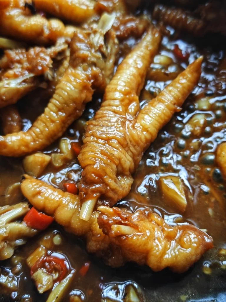 Spicy Stir-fried Chicken Feet — You Have to Try This!