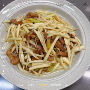Quick Stir-fried Shredded Pork with Water Bamboo Shoots