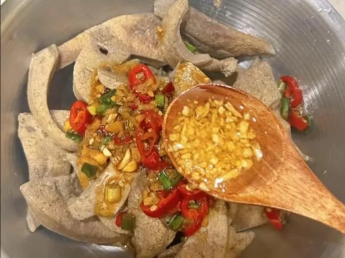Blanched Pork Liver (Home-Style)