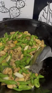 Stir-fried Chicken Dices with Green Peppers