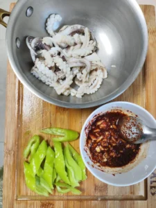 Stir-fried Squid with Gochujang Sauce