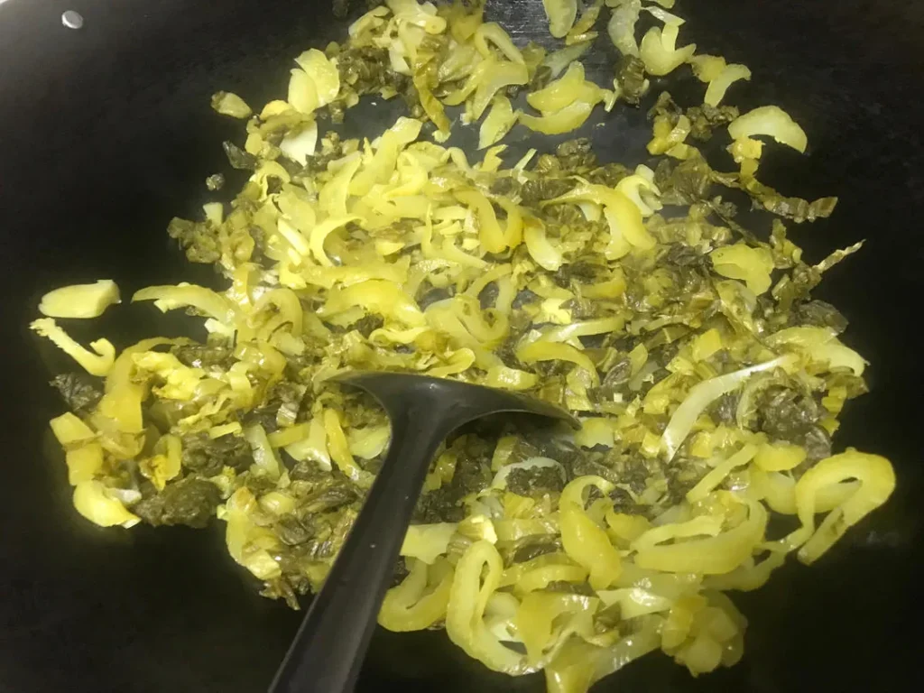 Sour Cabbage Fish with Salmon Head