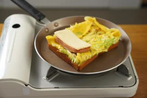 Morning Energy Breakfast | Spam and Egg Sandwich