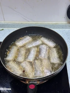 Pan-Fried Hairtail Fish
