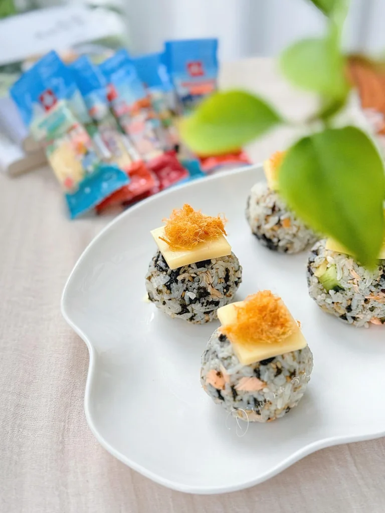 No-Fuss Breakfast Cheese Salmon Rice Balls ✨ Kids Devour Them
