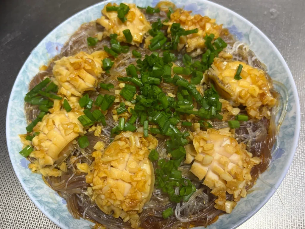 Garlic Vermicelli Steamed Abalone