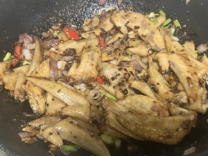 Garlic Spicy Chicken Wing Tips — An Incredibly Delicious Home-Style Dish