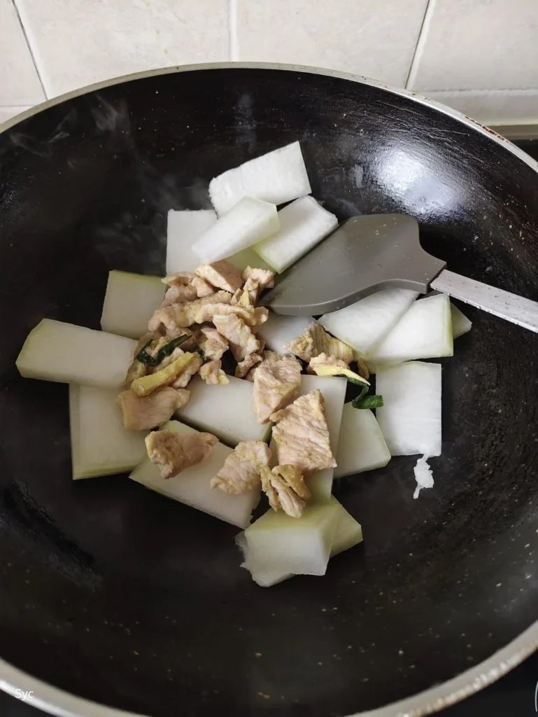 Home-Style Vegetable Stir-Fry with Winter Melon Pork Soup