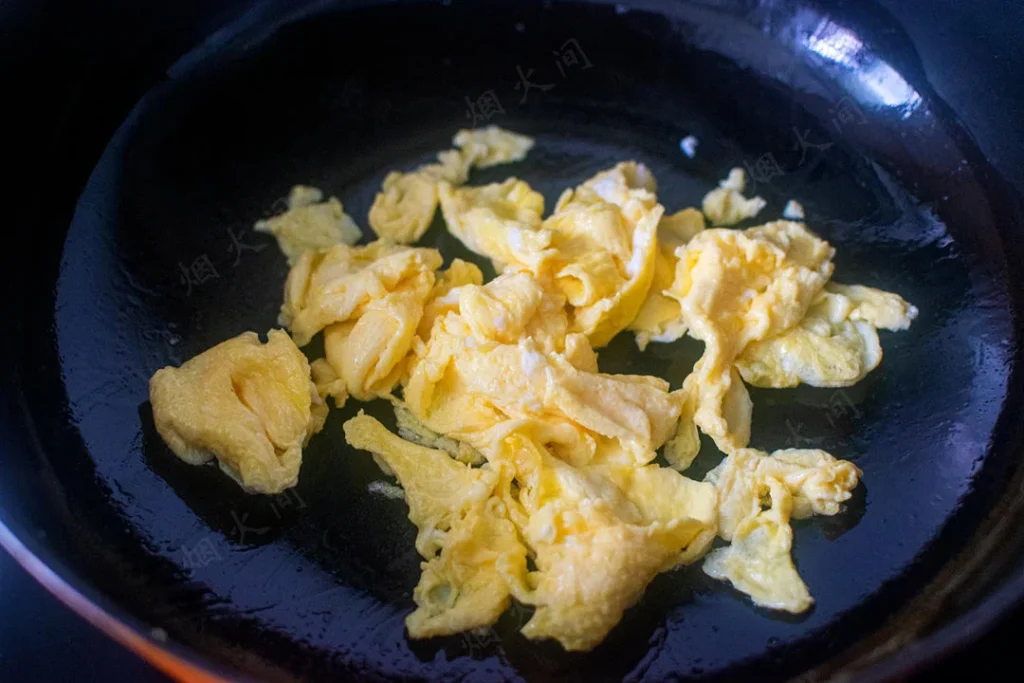 Stir-Fried Zucchini with Egg and Minced Pork