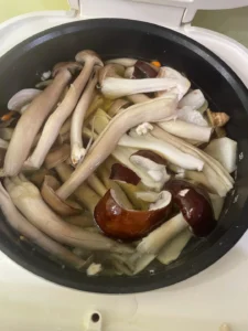 Mushroom and Pork Bone Soup