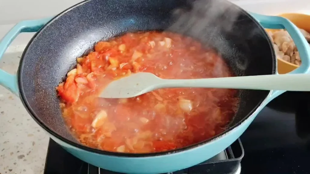 Tomato Velvety Pork Soup