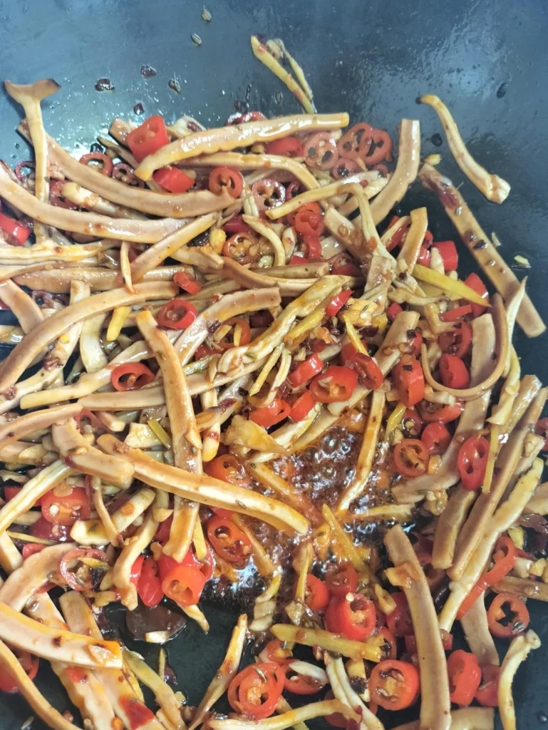 Spicy Stir-fried Squid