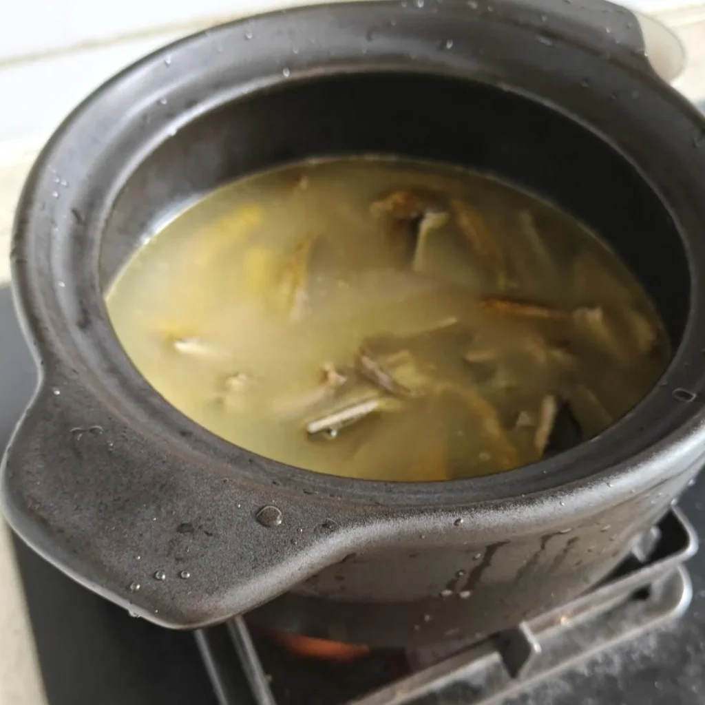 Swamp Eel and Pickled Mustard Greens Soup