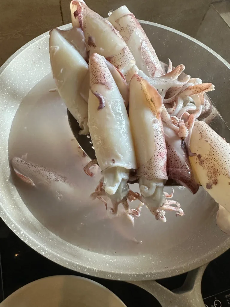 Stir-fried Squid with Onion Soy Sauce