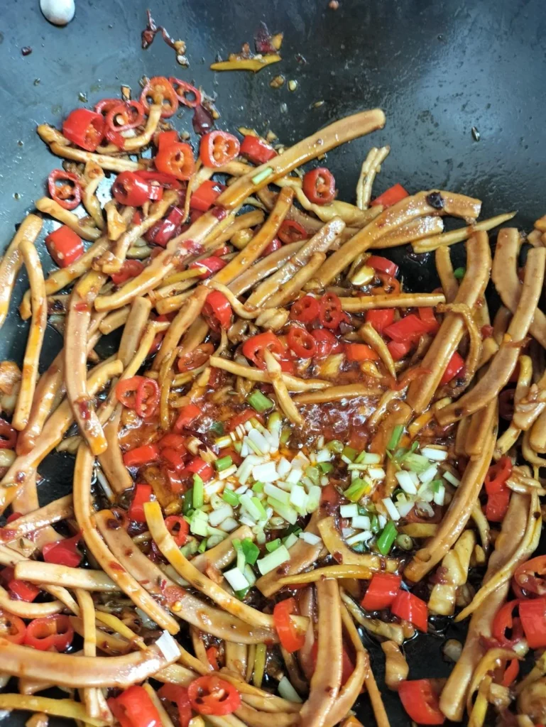 Spicy Stir-fried Squid