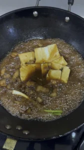 Braised Pork Belly and Tofu Clay Pot