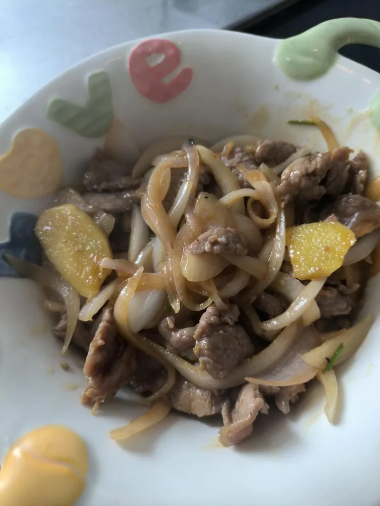 Simple Onion Beef Stir-fry