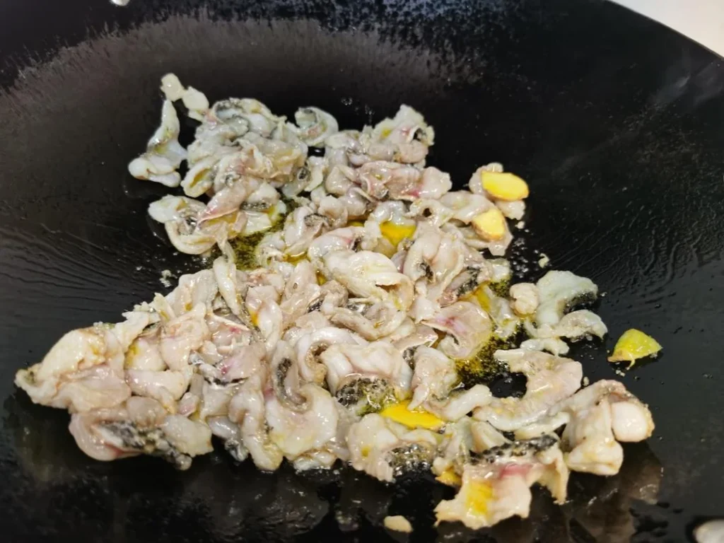 Stir-fried Snakehead Fish Fillets