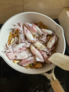 Stir-fried Squid with Onion Soy Sauce