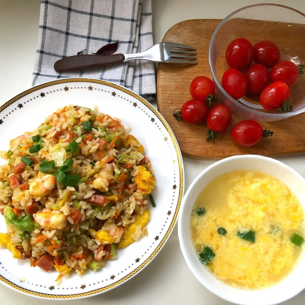 Quick Breakfast: Fried Rice & Egg Drop Soup (Super Easy)