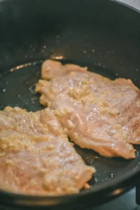 Homemade Nutritious Breakfast | Mayo Pan-Seared Chicken Breast Sandwich