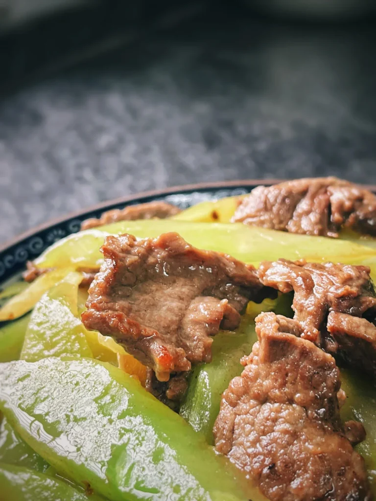 Stir-fried Beef with Celtuce