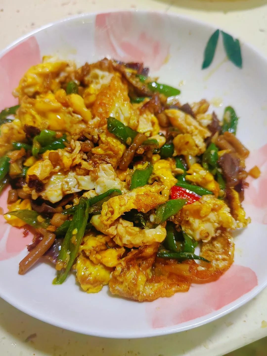Stir-Fried Chicken Gizzards and Intestines with Eggs