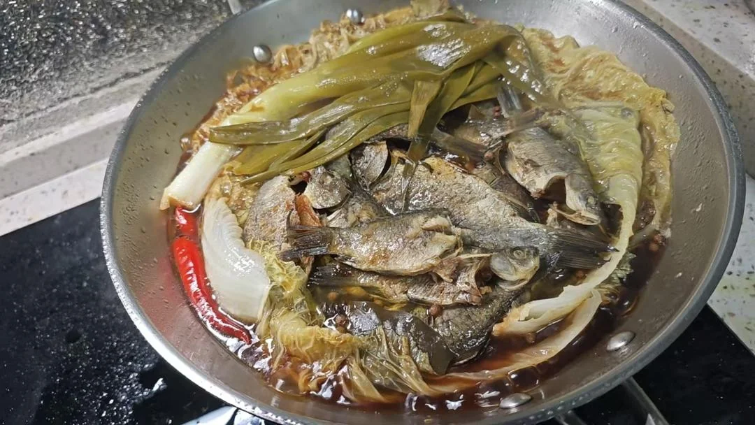 Slow-Braised Crucian Carp with Napa Cabbage (Zaoyu)