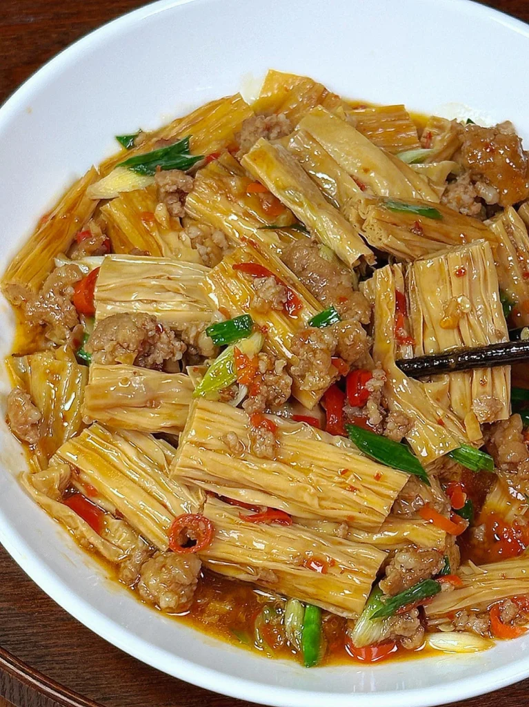 Braised Tofu Skin with Minced Pork