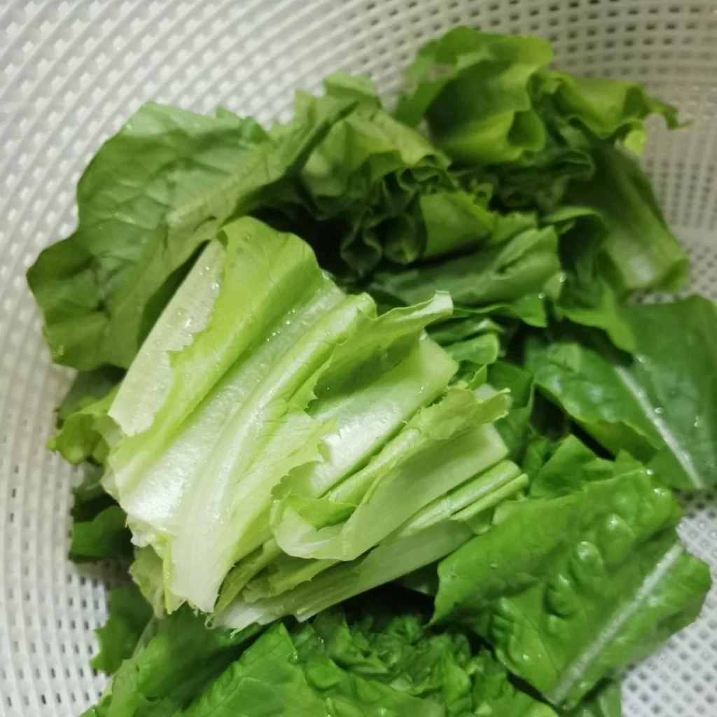 Stir-fried Indian Lettuce with Dace and Black Beans