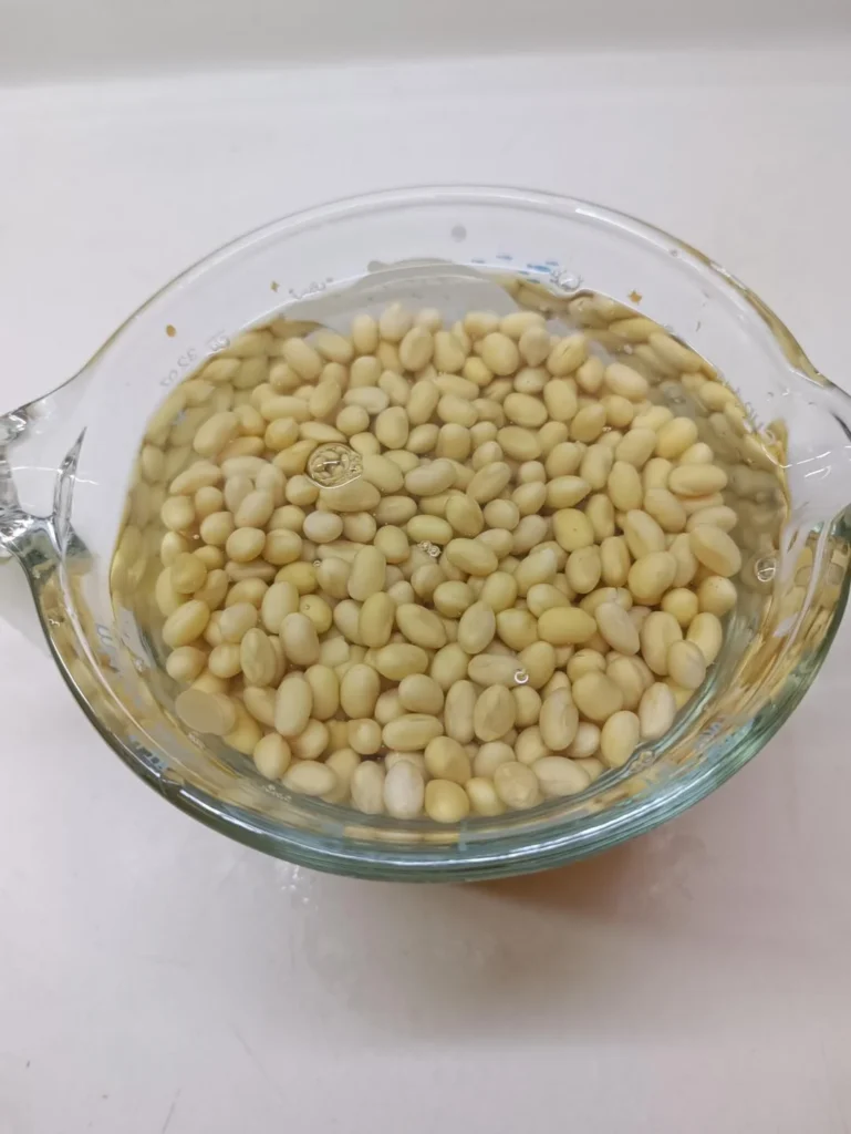 Tomato-Braised Soybeans — Sweet, Tangy & Juicy (Foolproof One-Pot Recipe)