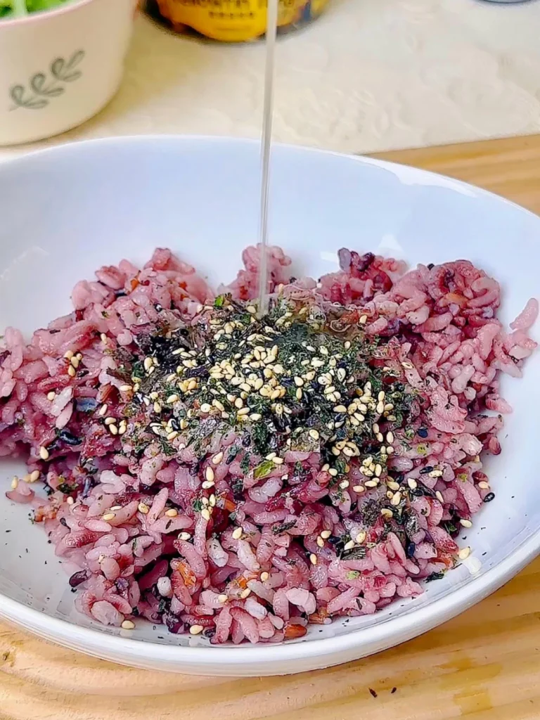 Low-Calorie Refreshing Tuna Seaweed Rice Bites