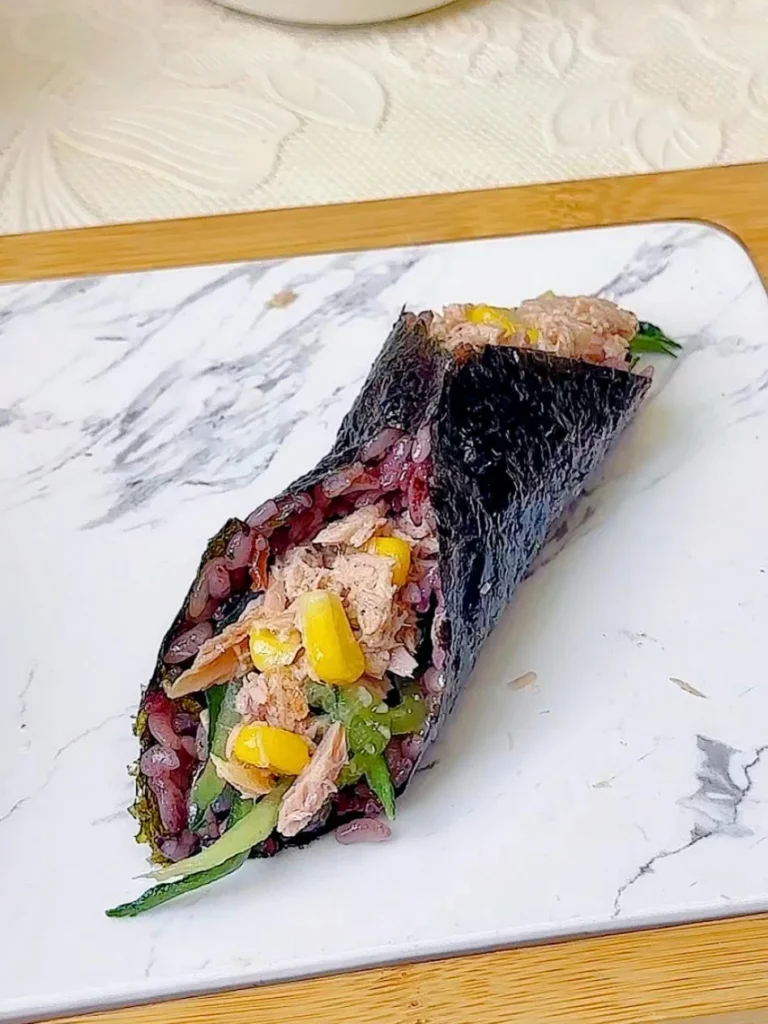 Low-Calorie Refreshing Tuna Seaweed Rice Bites