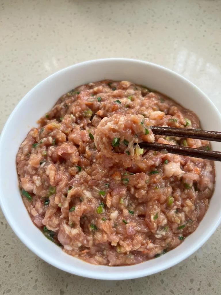 Scallion Pork Wonton Filling with Hot Oil