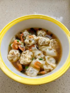 Scallion Pork Wonton Filling with Hot Oil