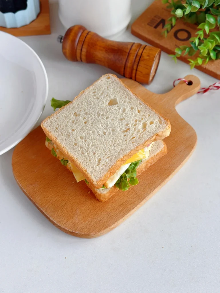 Classic Ham and Egg Sandwich — Quick 5-Minute Breakfast for Kids