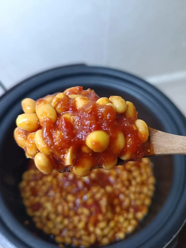 Tomato-Braised Soybeans — Sweet, Tangy & Juicy (Foolproof One-Pot Recipe)